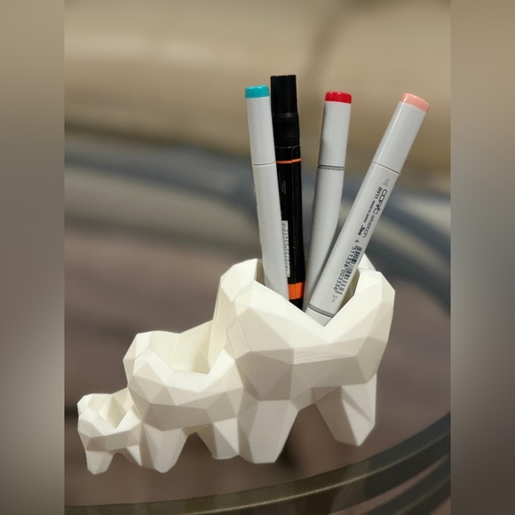 3D Printed Pen Holder. - Picture 5 of 5